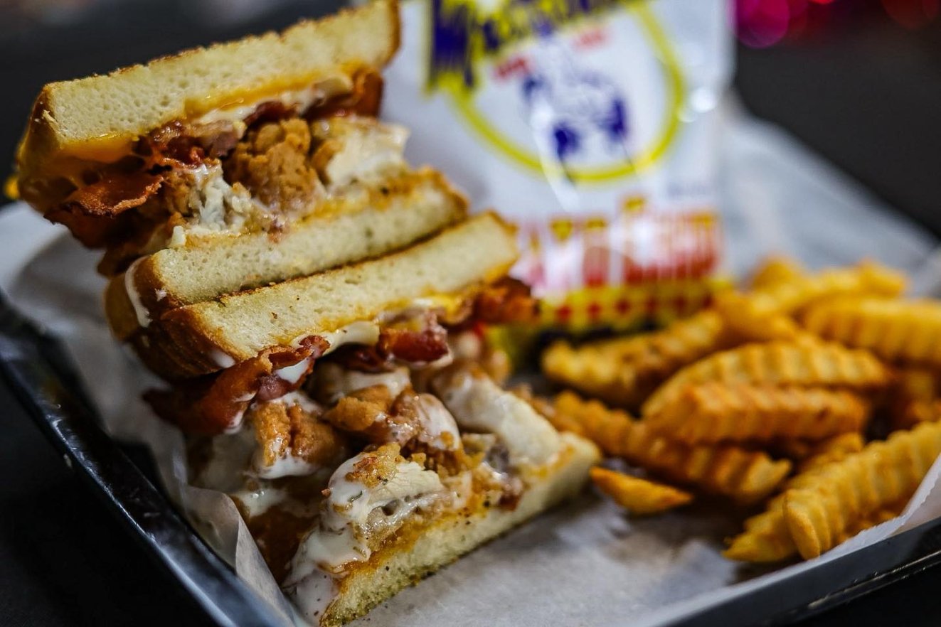 Food Truck at Cheezy's Grilled Cheeses - Rockford, IL